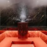Waldkrug Hotel 4*
