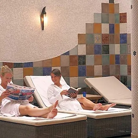 Waldkrug Hotel 4*