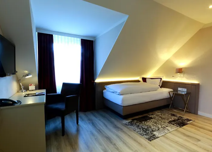 Waldkrug 4* 德尔布鲁克